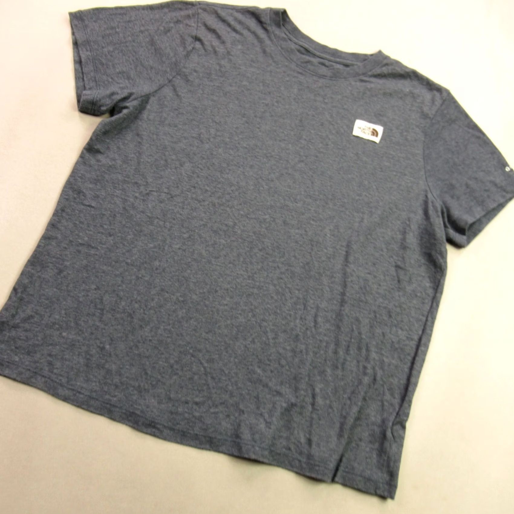 The North Face The North Face Shirt Womens Large Short Sleeve Crew Neck Pullover Lightweight Gray Size L / US 10 / IT 46 - 2 Thumbnail