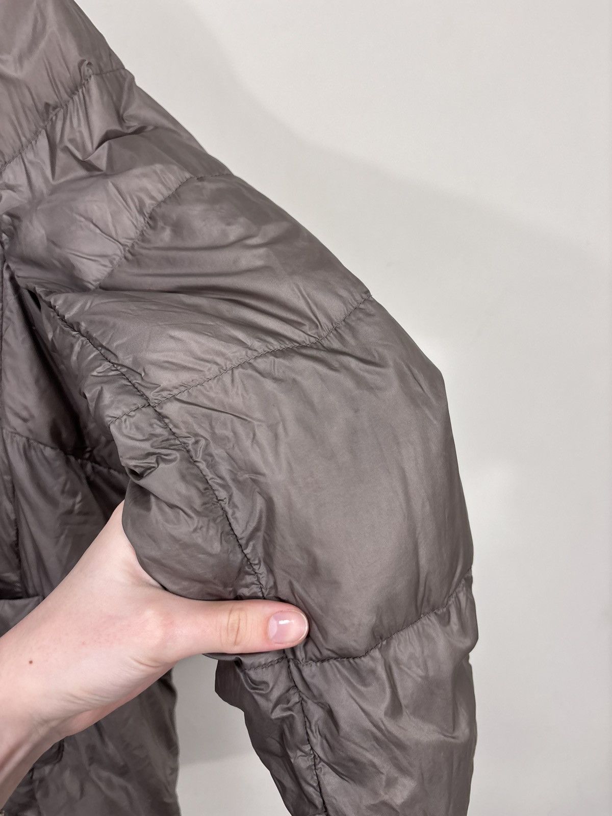 Jil Sander × Uniqlo Jil Sander x Uniqlo +J Women’s Brown Lightweight Down Jacket Size L / US 10 / IT 46 - 15 Thumbnail