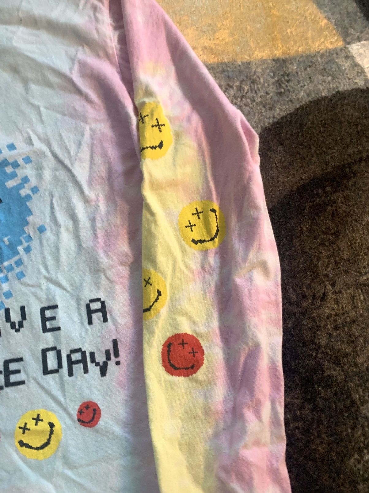 Market Chinatown Market Long Sleeve T-Shirt Tye Dye Smiley Face Size ONE SIZE - 3 Thumbnail