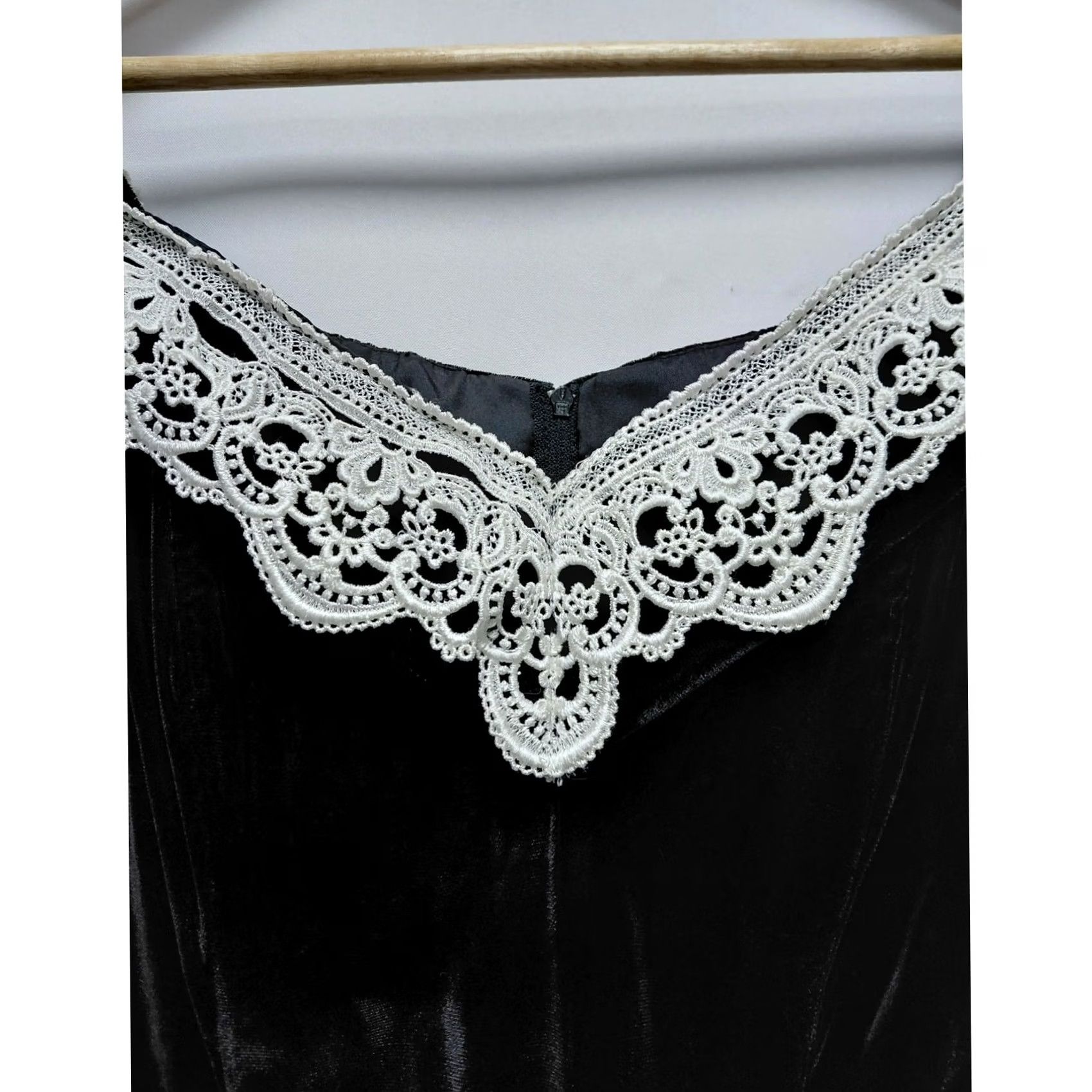 Jessica McClintock Jessica McClintock Lace Trim Dress Solid Sleeveless Knee Length Black Size 11/12 V-Neck Tank Dress Formal Party/Cocktail Women Mens? Size L / US 10 / IT 46 - 3 Thumbnail