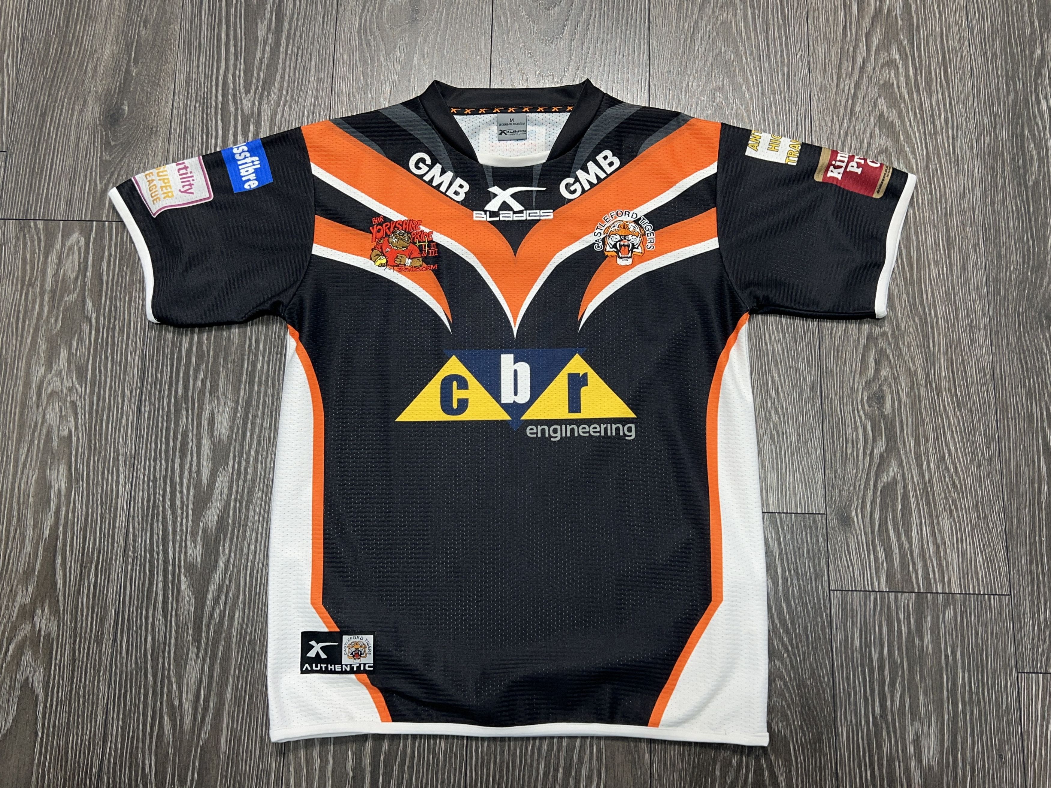 Gear for Sports XBlades Castleford Tigers Rugby League England Jersey Shirt Size US M / EU 48-50 / 2 - 1 Thumbnail