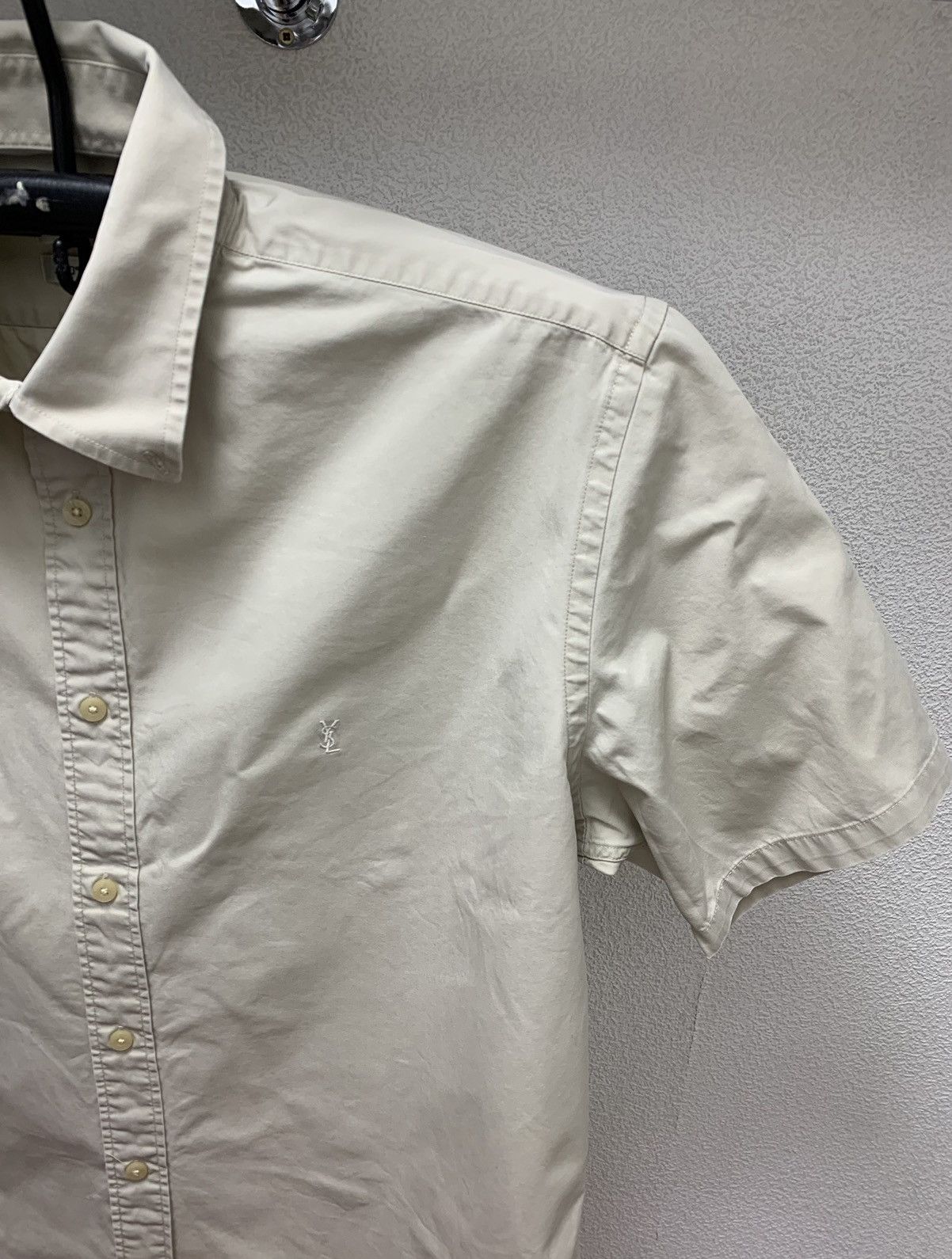 Yves Saint Laurent Yves Saint Laurent YSL shirt L sz Pour homne Size US L / EU 52-54 / 3 - 6 Thumbnail