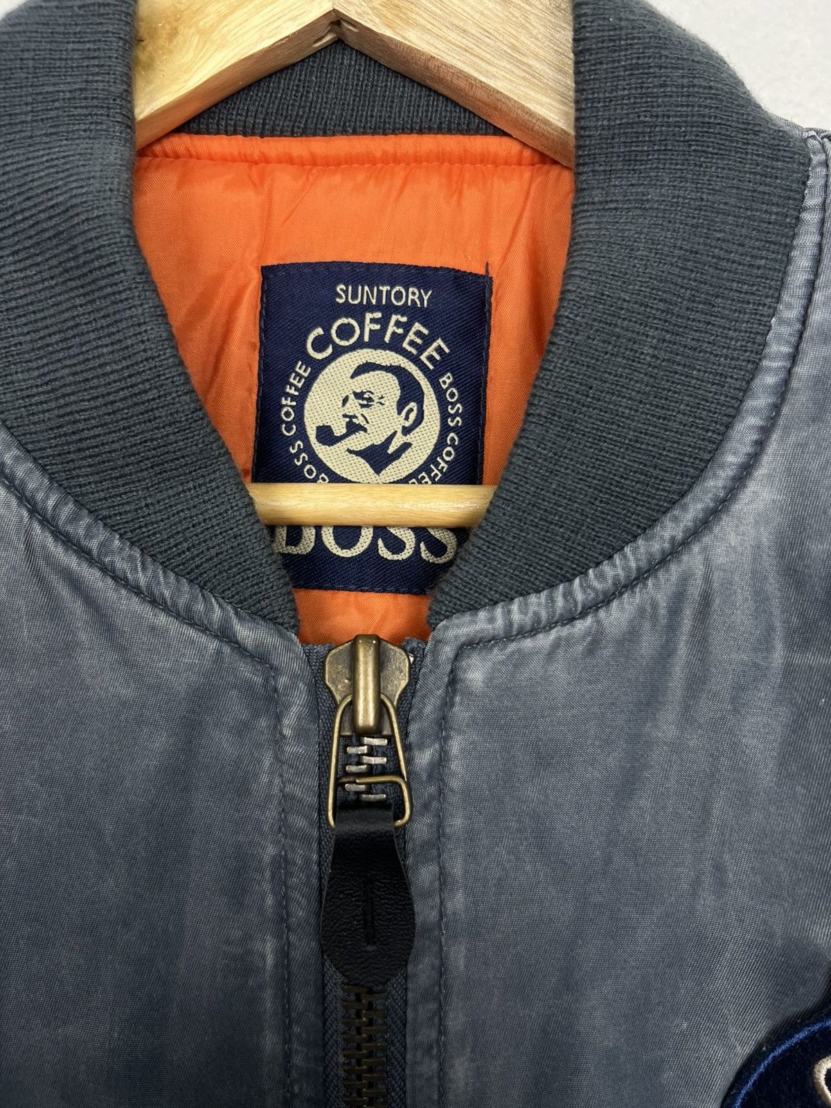 Japanese Brand Vintage 90s Suntory Boss Coffee MA-1 BOMBER JACKET Size US M / EU 48-50 / 2 - 4 Thumbnail