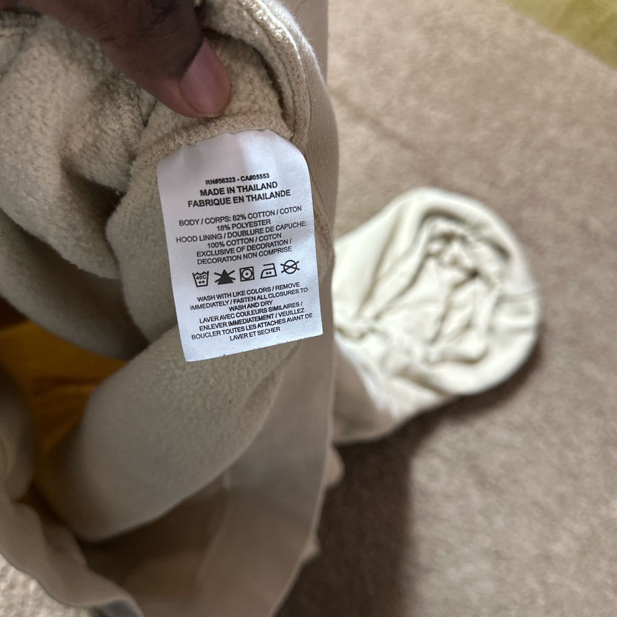 Nike × Vintage Vintage Nike hoodie men’s medium cream logo Size US M / EU 48-50 / 2 - 4 Thumbnail
