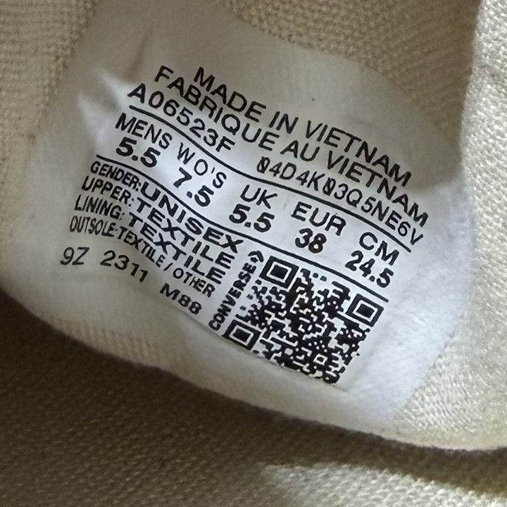 Converse Converse Chuck 70 Ox Low Vintage Cargo Egret Womens 7.5 NEW Size US 7.5 / IT 37.5 - 6 Thumbnail