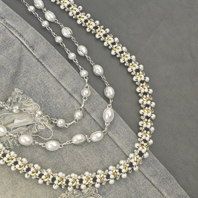 Vintage Retro Gothic Pearl Style Chains Wallet Size ONE SIZE - 5 Thumbnail