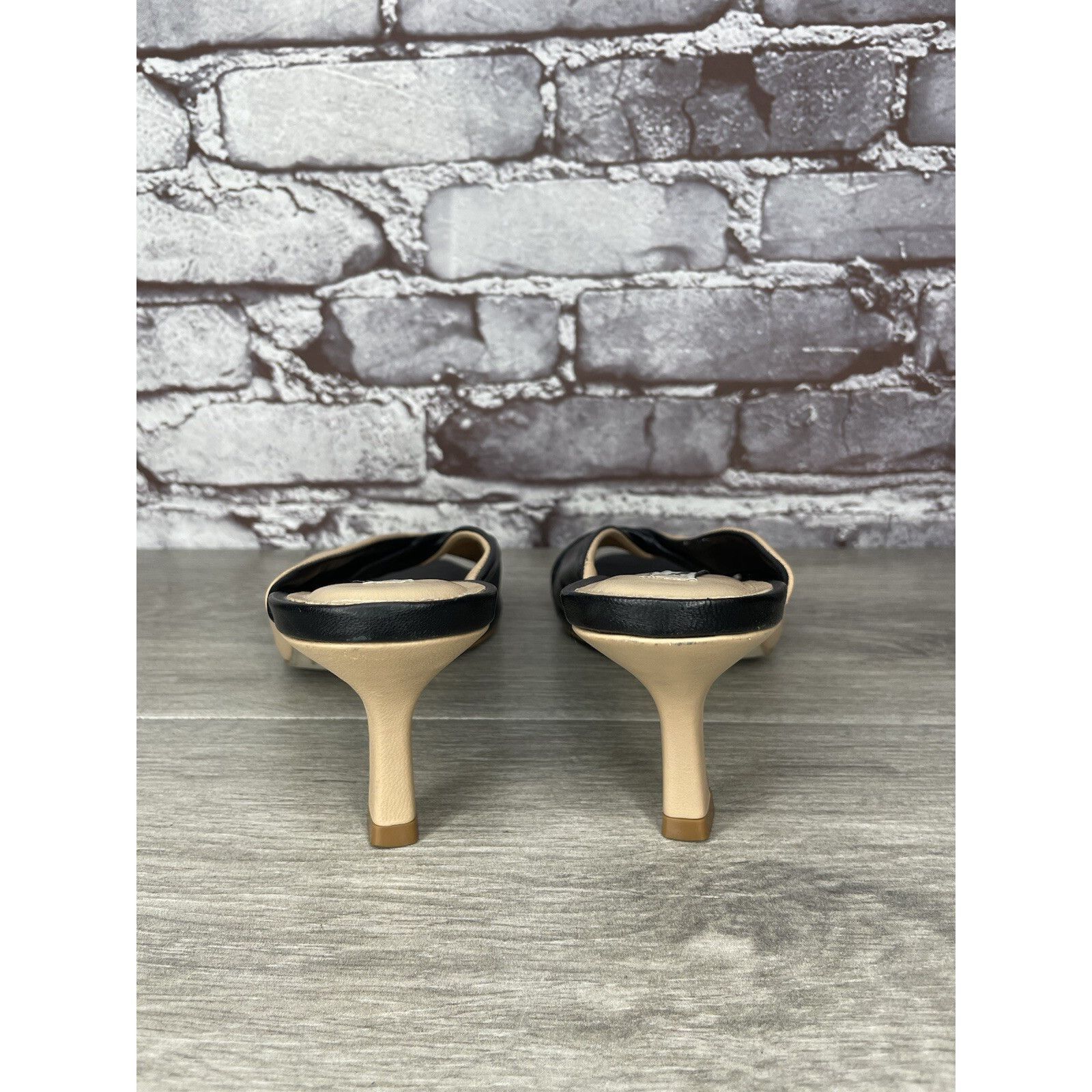 Saks Fifth Avenue Saks Fifth Avenue Tan Black Leather Bow Mule Heels Shoes Wom Size US 7.5 / IT 37.5 - 5 Thumbnail
