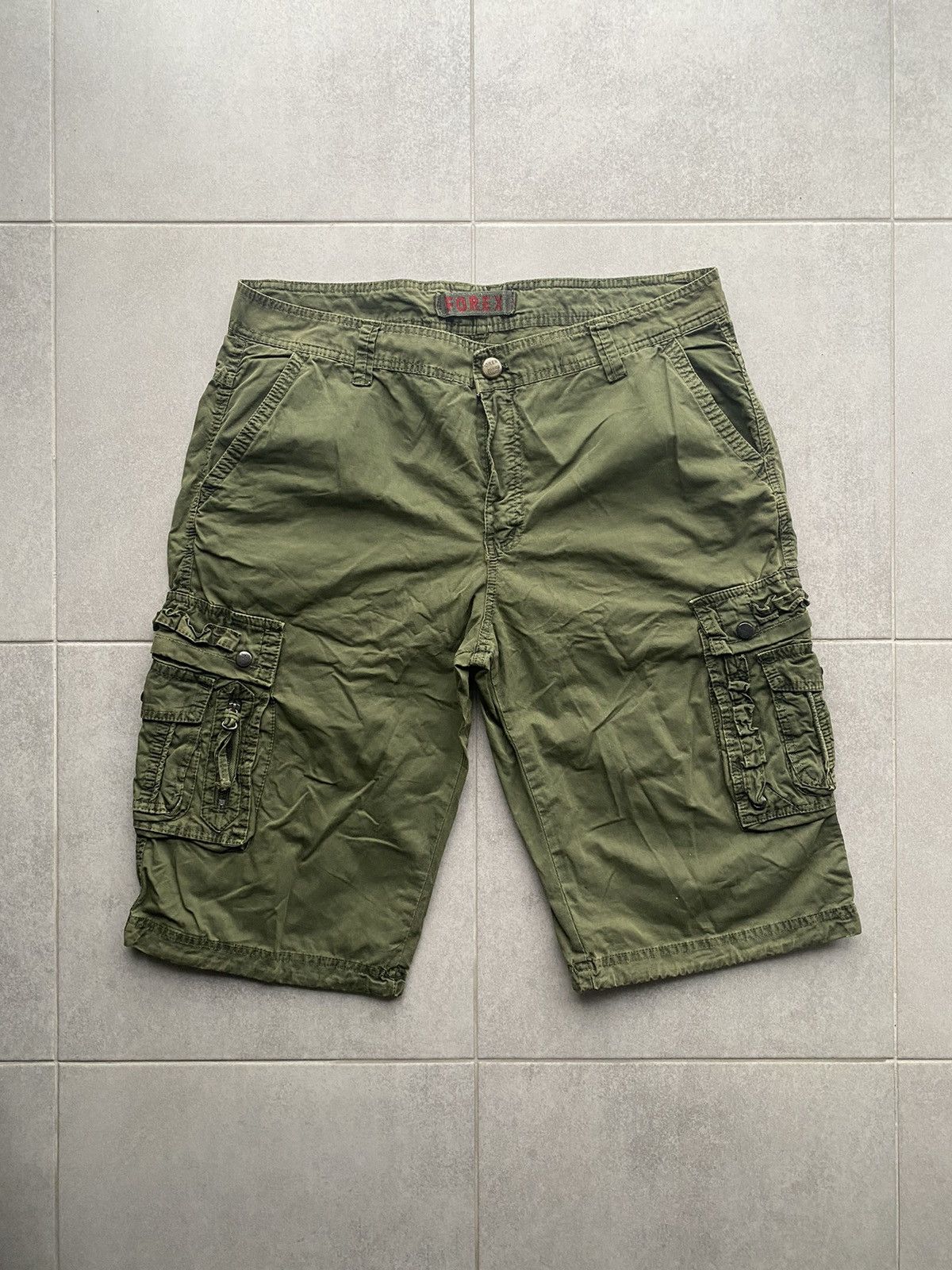 Vintage Vintage Cargo Shorts Size US 30 / EU 46 - 2 Thumbnail