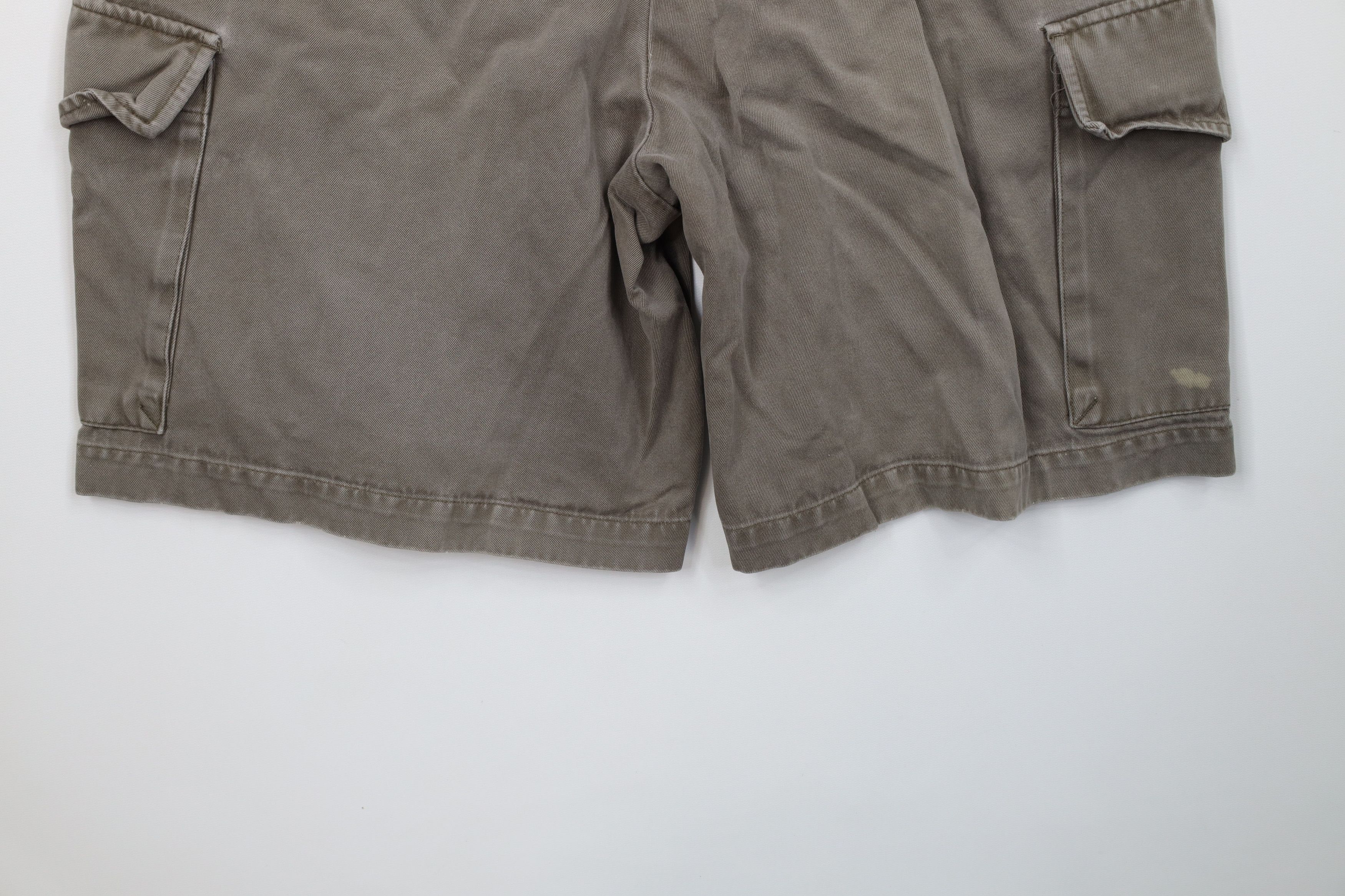 Eddie Bauer Vintage 90s Eddie Bauer Distressed Cargo Shorts Green Cotton Size US 36 / EU 52 - 12 Thumbnail