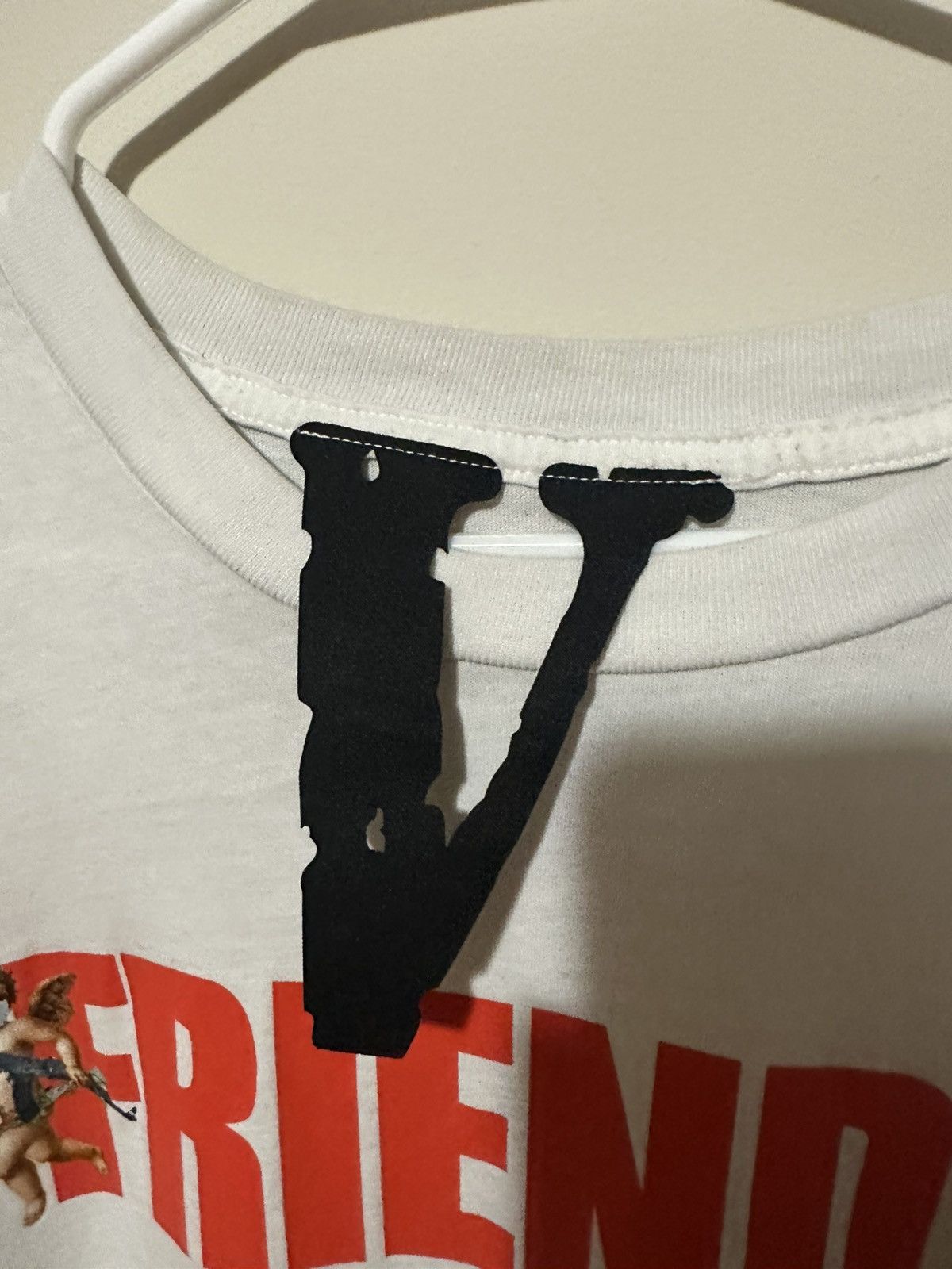 Vlone VLONE Friends COVID Angels Tee XL Size US XL / EU 56 / 4 - 3 Thumbnail