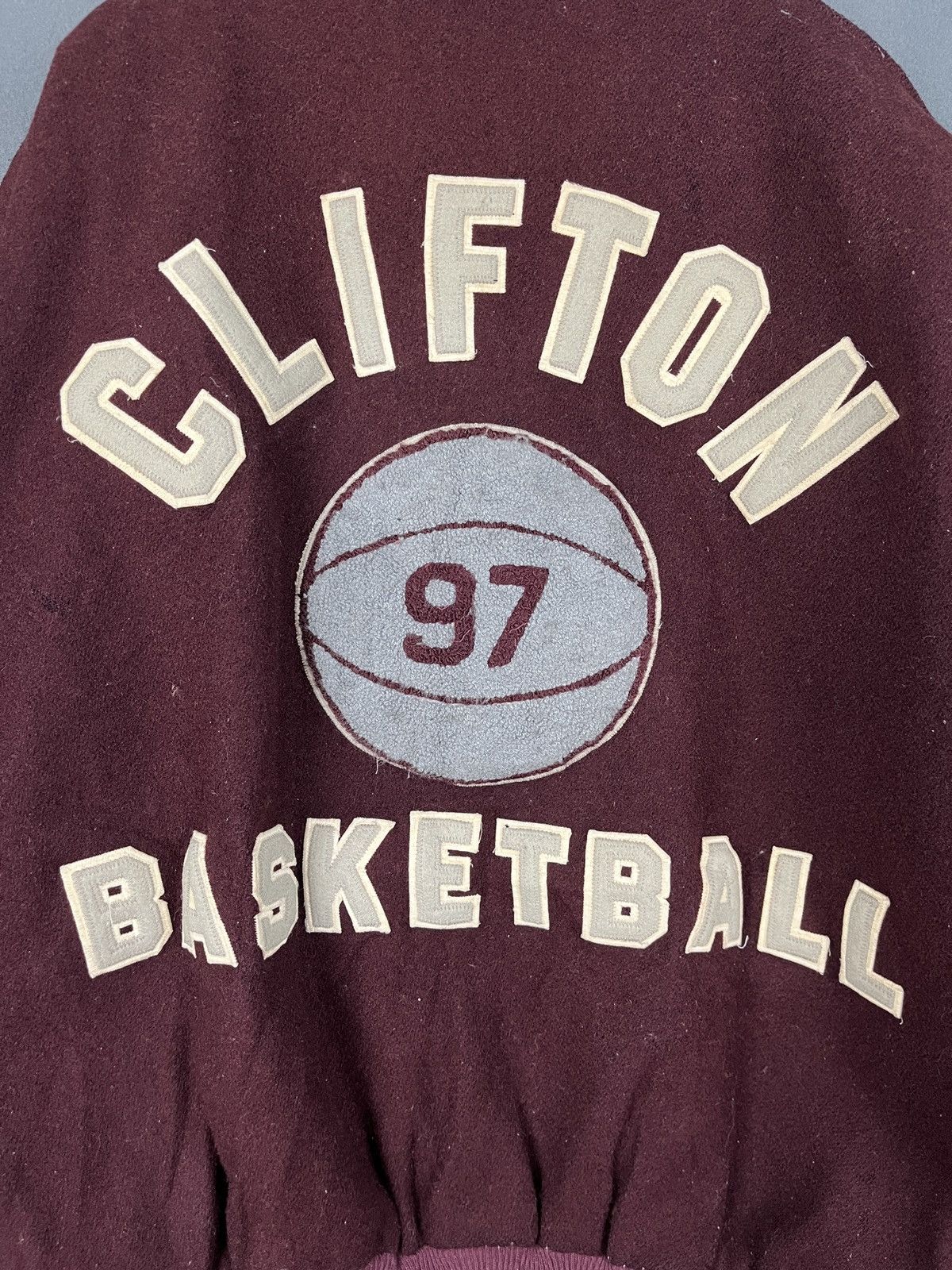 Vintage Vintage Wool Leather Varsity Jacket Clifton Basketball Size US L / EU 52-54 / 3 - 7 Thumbnail