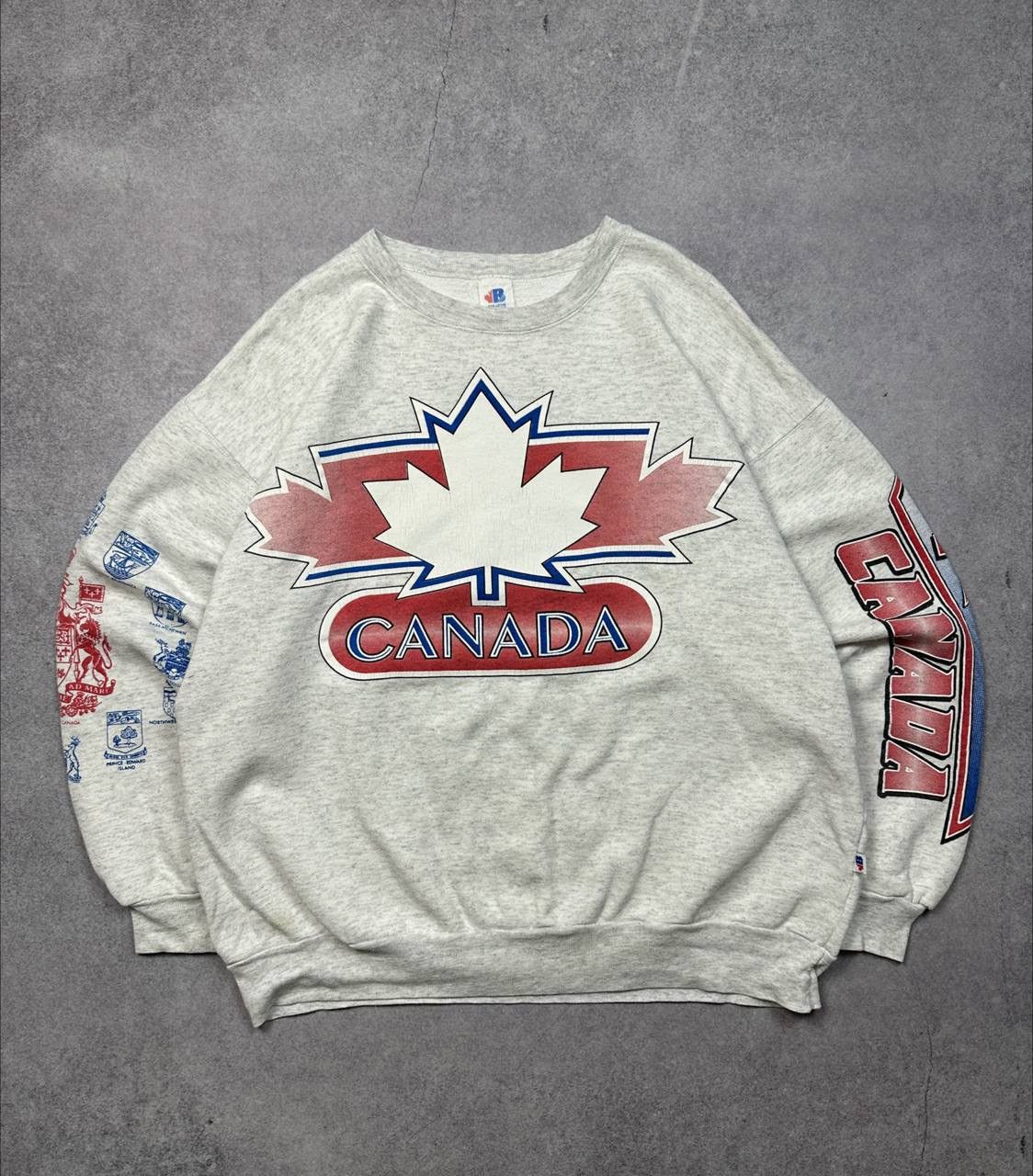 Other Vintage Canada Oversized Sweatshirt, Size M – Cozy Size US M / EU 48-50 / 2 - 1 Thumbnail