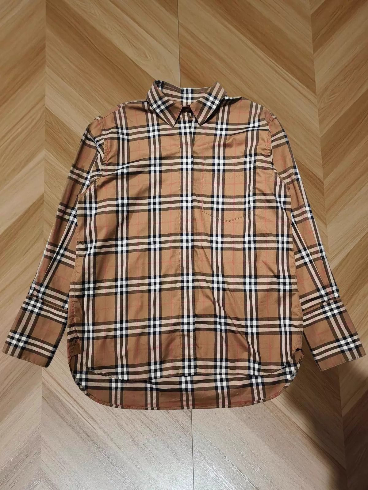 Burberry Burberry women's 99 New Authentic Check Shirt UK10 Size M / US 6-8 / IT 42-44 - 1 Thumbnail