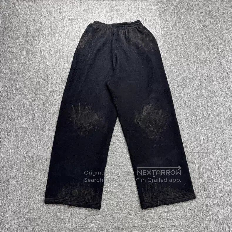 Balenciaga Balenciaga size XS Mud-dyed aged fleece casual pants Size US 27 - 5 Thumbnail