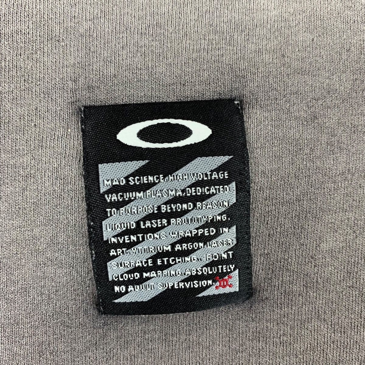 Oakley Vintage OAKLEY software centre logo tee Size US L / EU 52-54 / 3 - 10 Thumbnail
