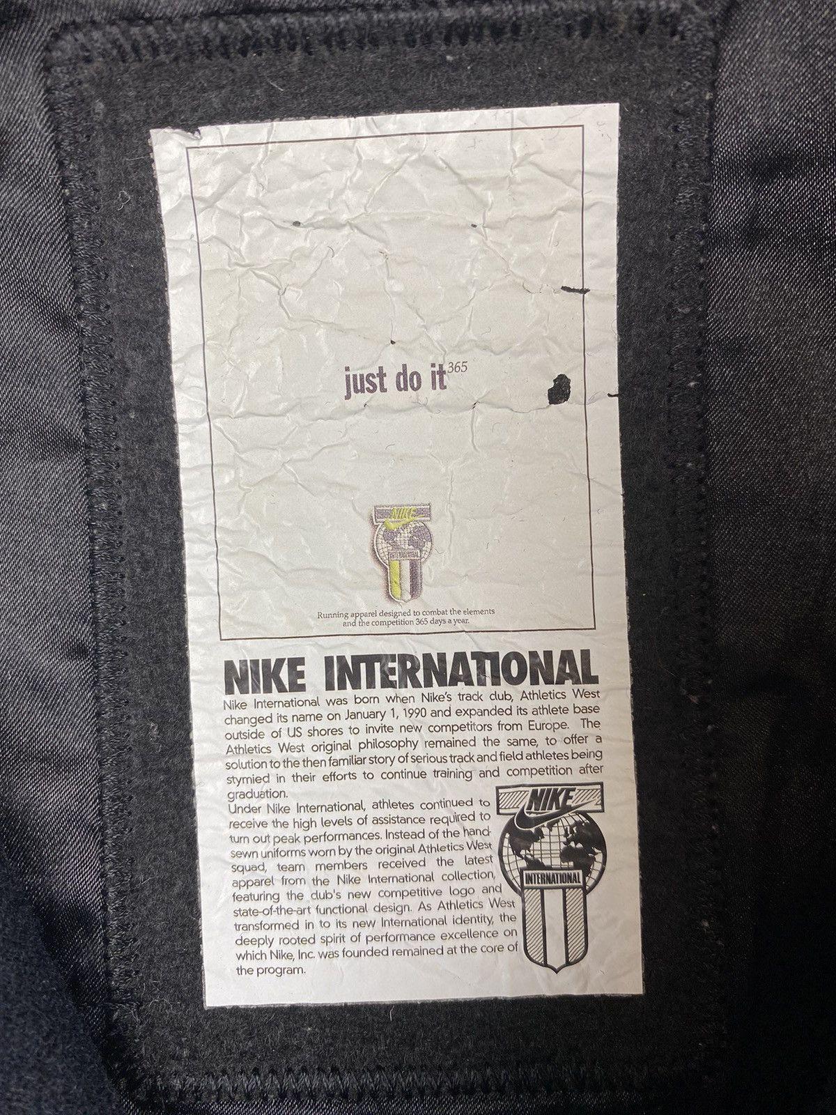 Nike Vintage Nike International Big Logo Bomber Jacket Size US M / EU 48-50 / 2 - 14 Thumbnail