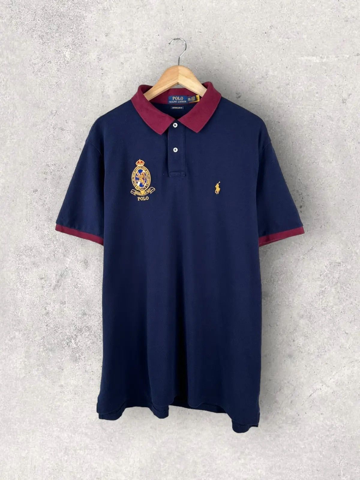 Laurel Crown Embroidered Polo T-shirt main image 0