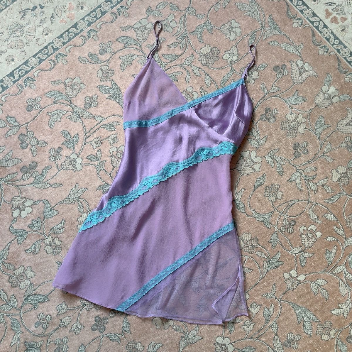 Victoria's Secret Victoria’s Secret Lilac Silk & Lace Slip Dress (S) Size S / US 4 / IT 40 - 9 Thumbnail