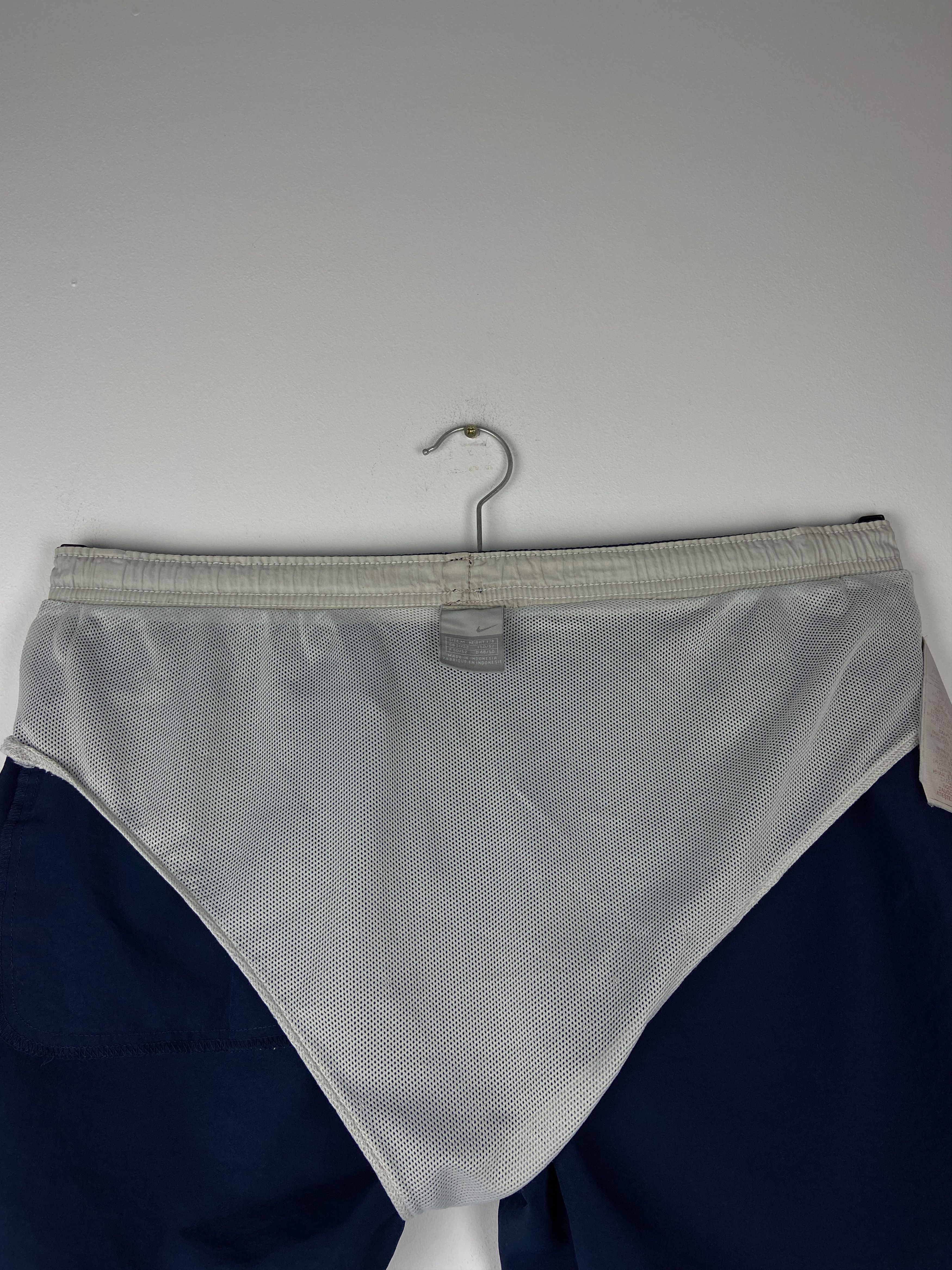 Nike Vintage Nike Mini Swoosh Logo Nylon Shorts Size US 32 / EU 48 - 12 Thumbnail