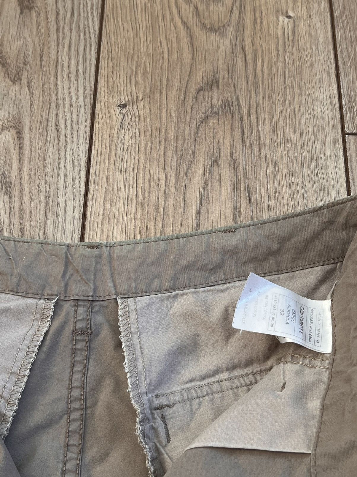 Carhartt Carhartt Vintage Cargo Shorts Bermuda Y2K style Size US 33 - 4 Thumbnail