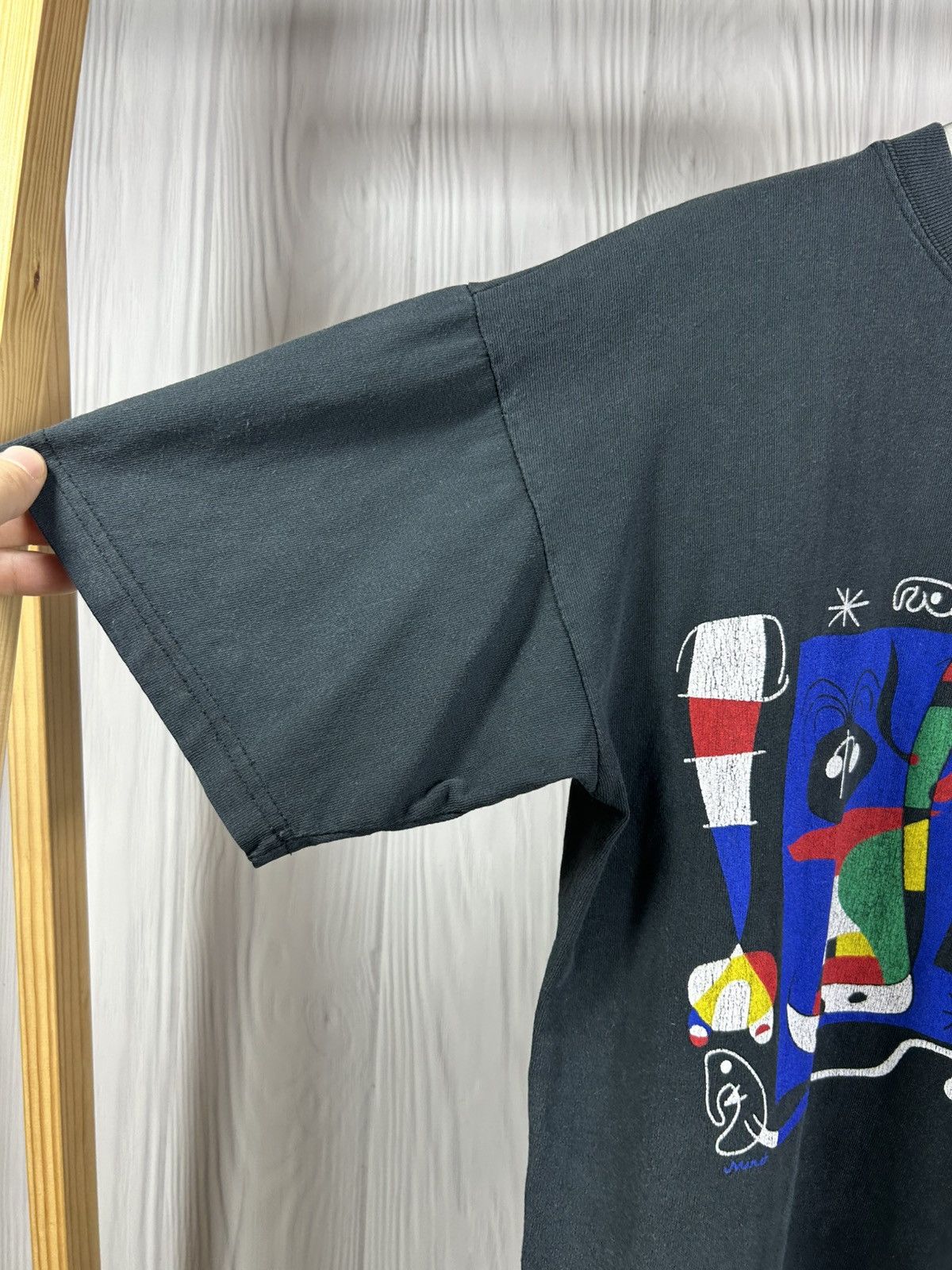 Vintage Vintage 90s Joan Miro Art T-Shirt Abstract Boxy Tee Size US S / EU 44-46 / 1 - 7 Thumbnail