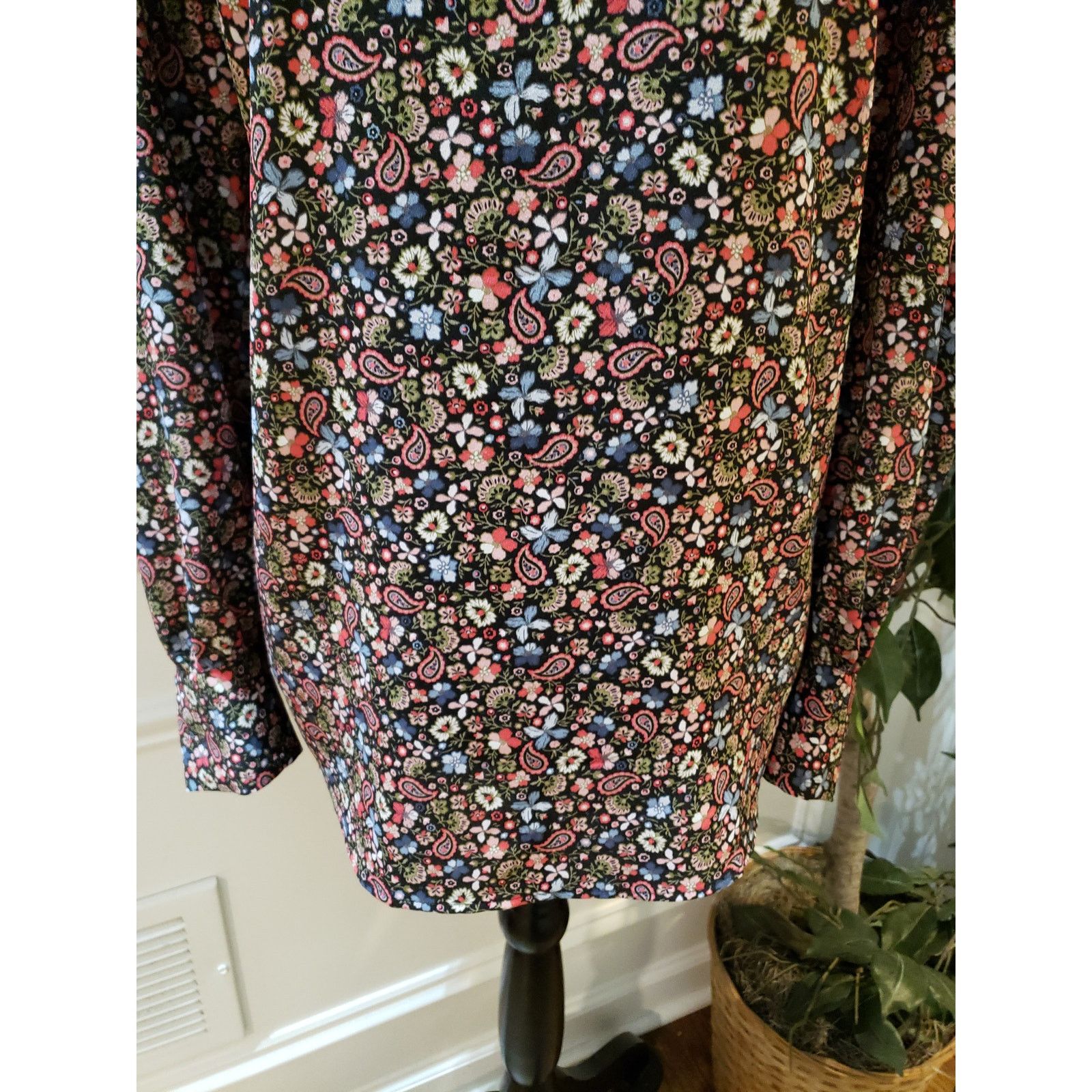 Loft LOFT Plus Blouse Women 16 Black Floral Paisley Long Sleeve Size XXL / US 16-18 / IT 52-54 - 4 Thumbnail