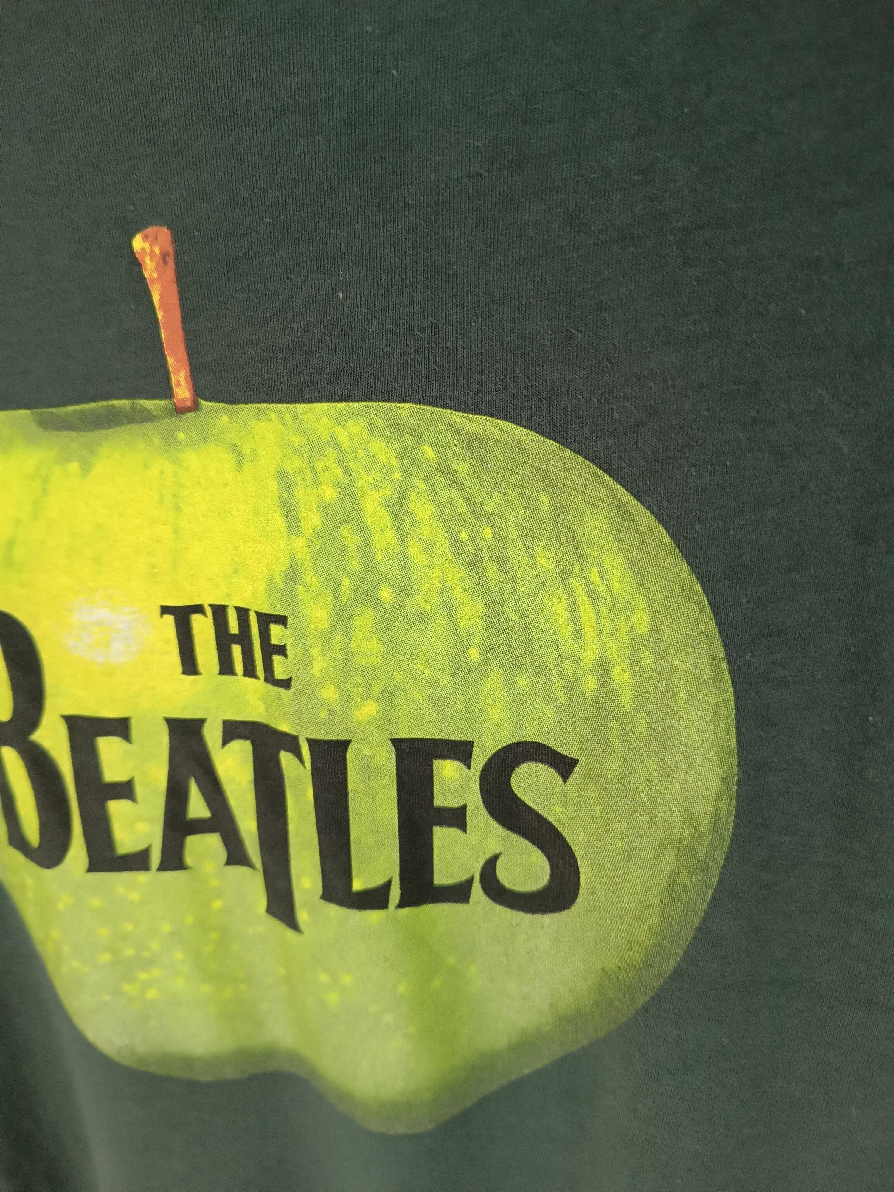 Vintage VINTAGE THE BEATLES APPLE RECORDS BACK BUTTON VERY RARE TEE Size L / US 10 / IT 46 - 11 Thumbnail