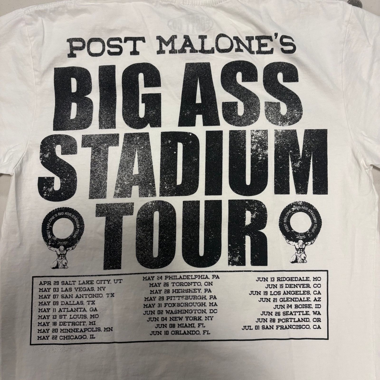Gildan 2025 Post Malone Tour Shirt Size US M / EU 48-50 / 2 - 3 Thumbnail