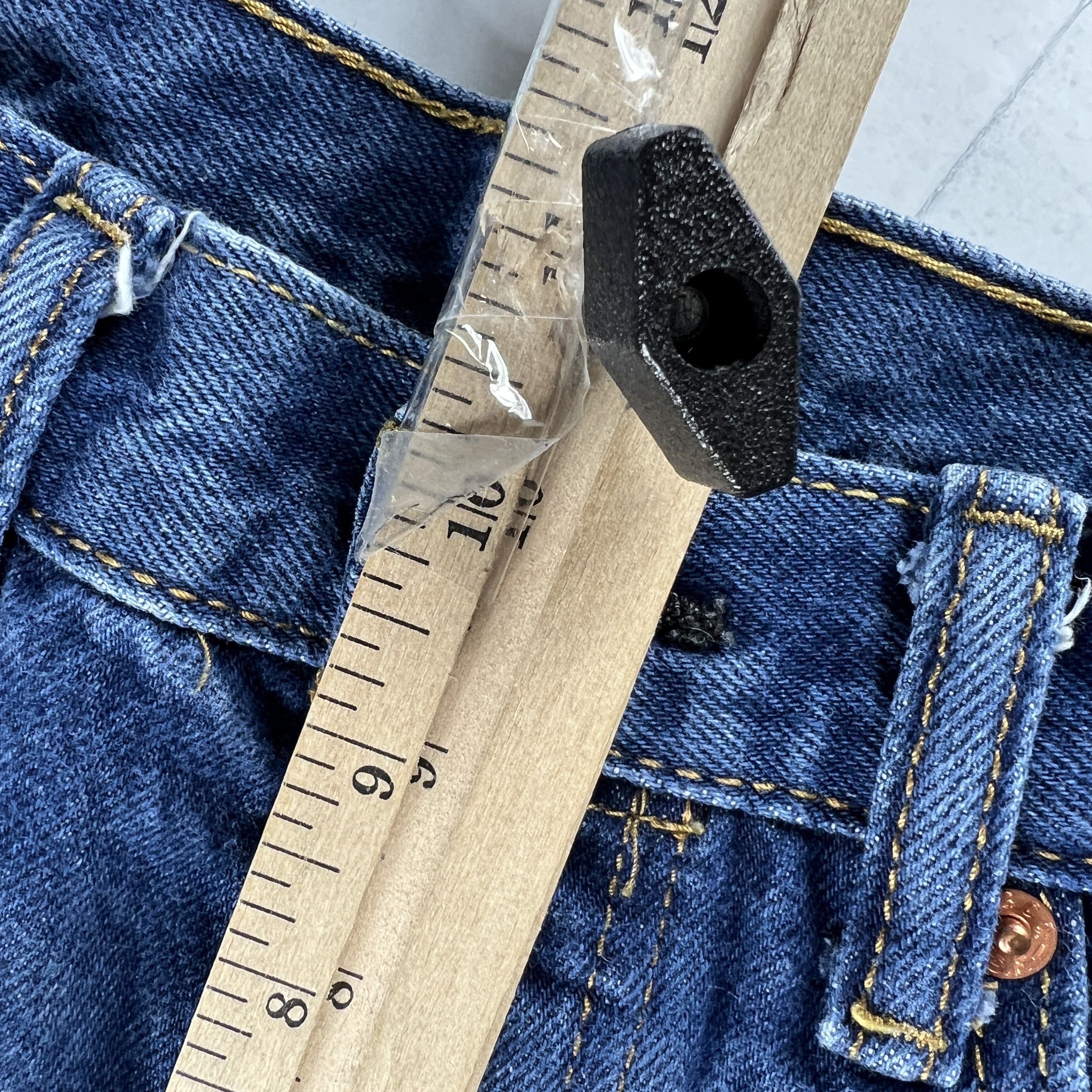 Levi's Levi's Jean Shorts 501 Straight Cut Off Frayed Denim Jorts Size US 30 / EU 46 - 18 Thumbnail