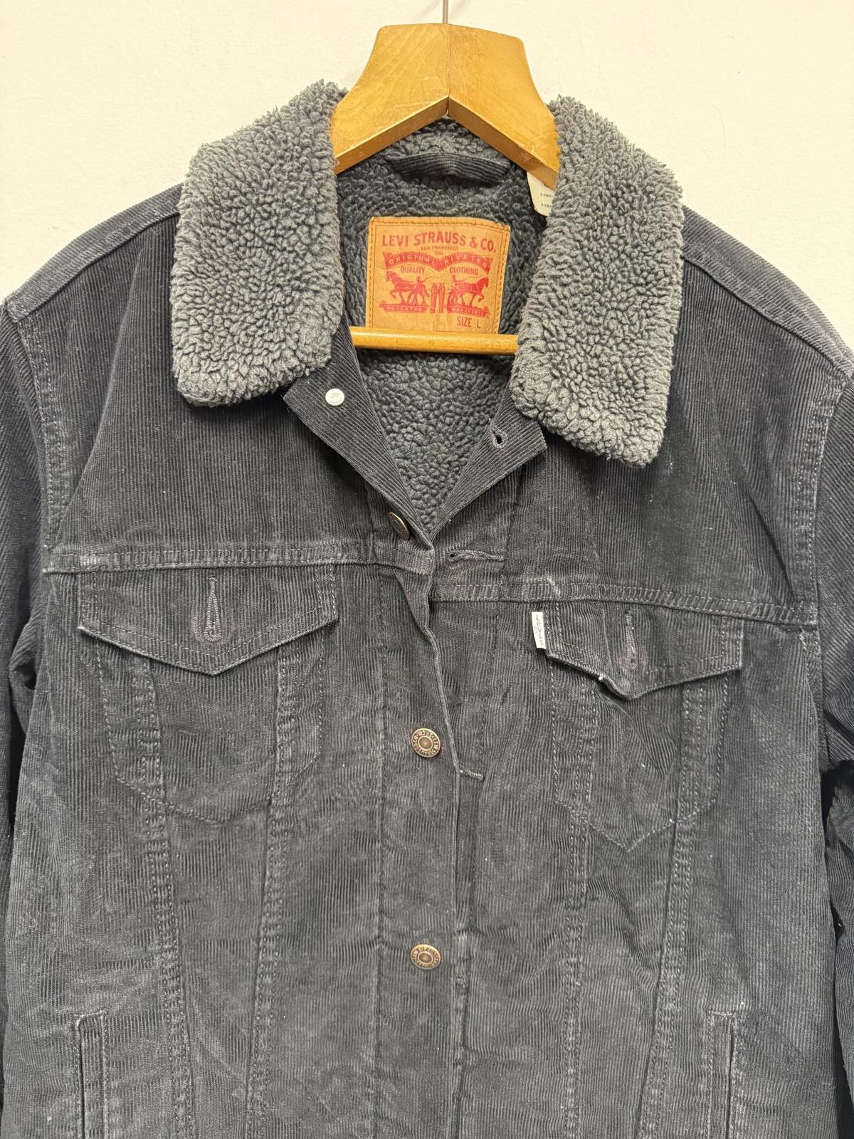 Other Levi's Sherpa Lined Corduroy Jacket Size L Size US L / EU 52-54 / 3 - 3 Thumbnail