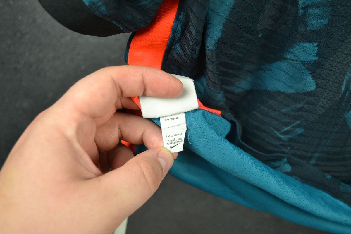 Chelsea Soccer × Nike Chelsea 2021 2022 third Nike soccer jersey player version Size US L / EU 52-54 / 3 - 12 Thumbnail