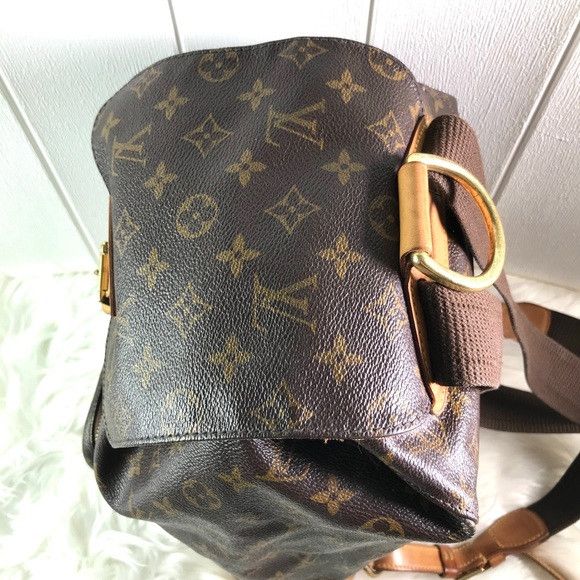 Louis Vuitton 💕Kendal Jenner 💕 GM Louis Vuitton backpack Size ONE SIZE - 12 Thumbnail