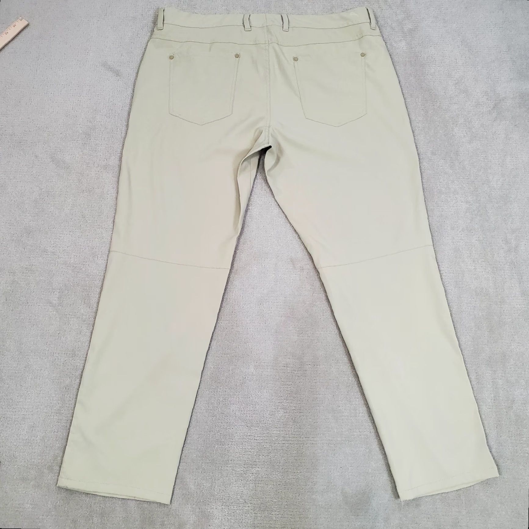 Tommy Bahama Tommy Bahama Pants Mens 38x30 Beige Chino Flat Front Logo Lightweight Polyester Blend Casual Shorts? No, pants. Size US 38 / EU 54 - 7 Thumbnail