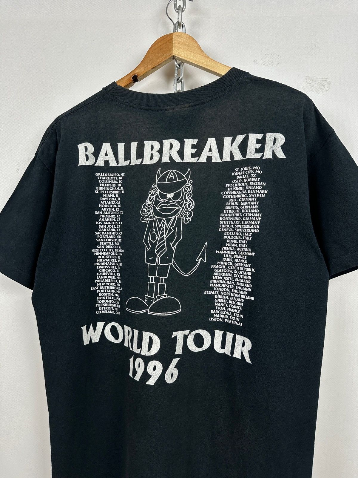 Band Tees 1996 Vintage AC/DC Ballbreaker Brockum World Tour T-Shirt Size US L / EU 52-54 / 3 - 3 Thumbnail