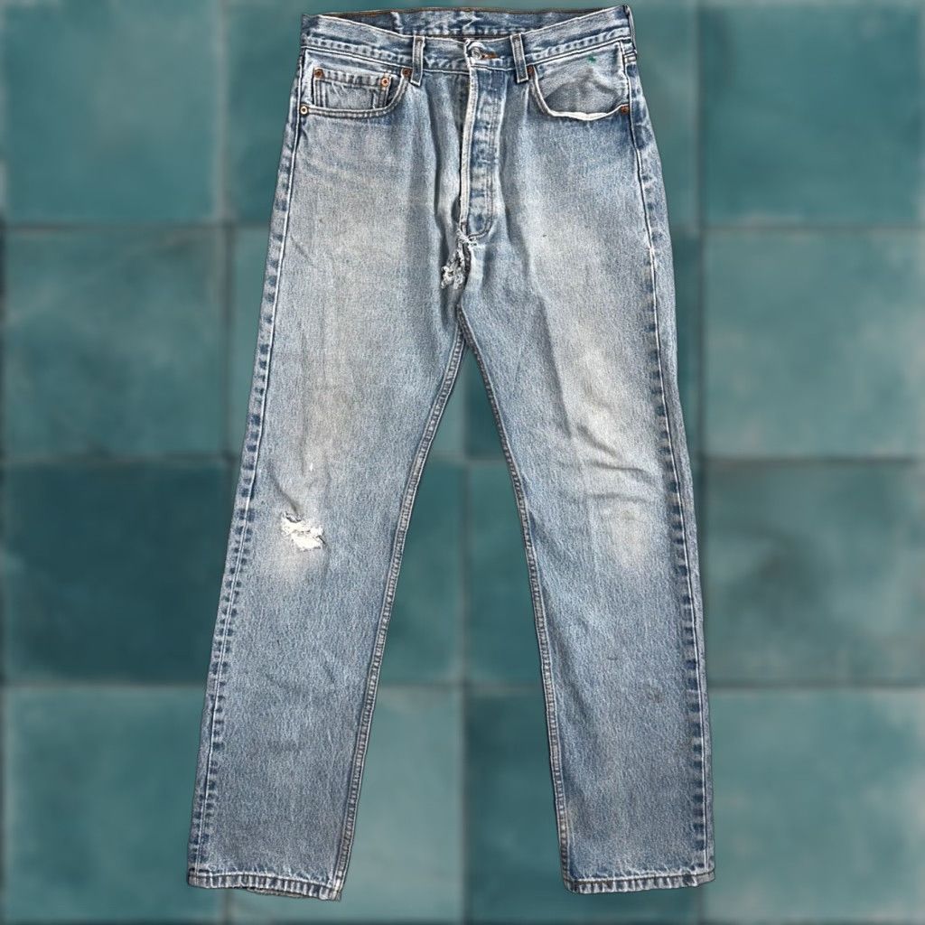 Levi's LEVI'S 501 Jeans - Vintage Straight Leg Denim, Light Wash 33x36, Men's Regular M, 2000s 90s Theme, Act 31x31 Size US 33 - 1 Thumbnail
