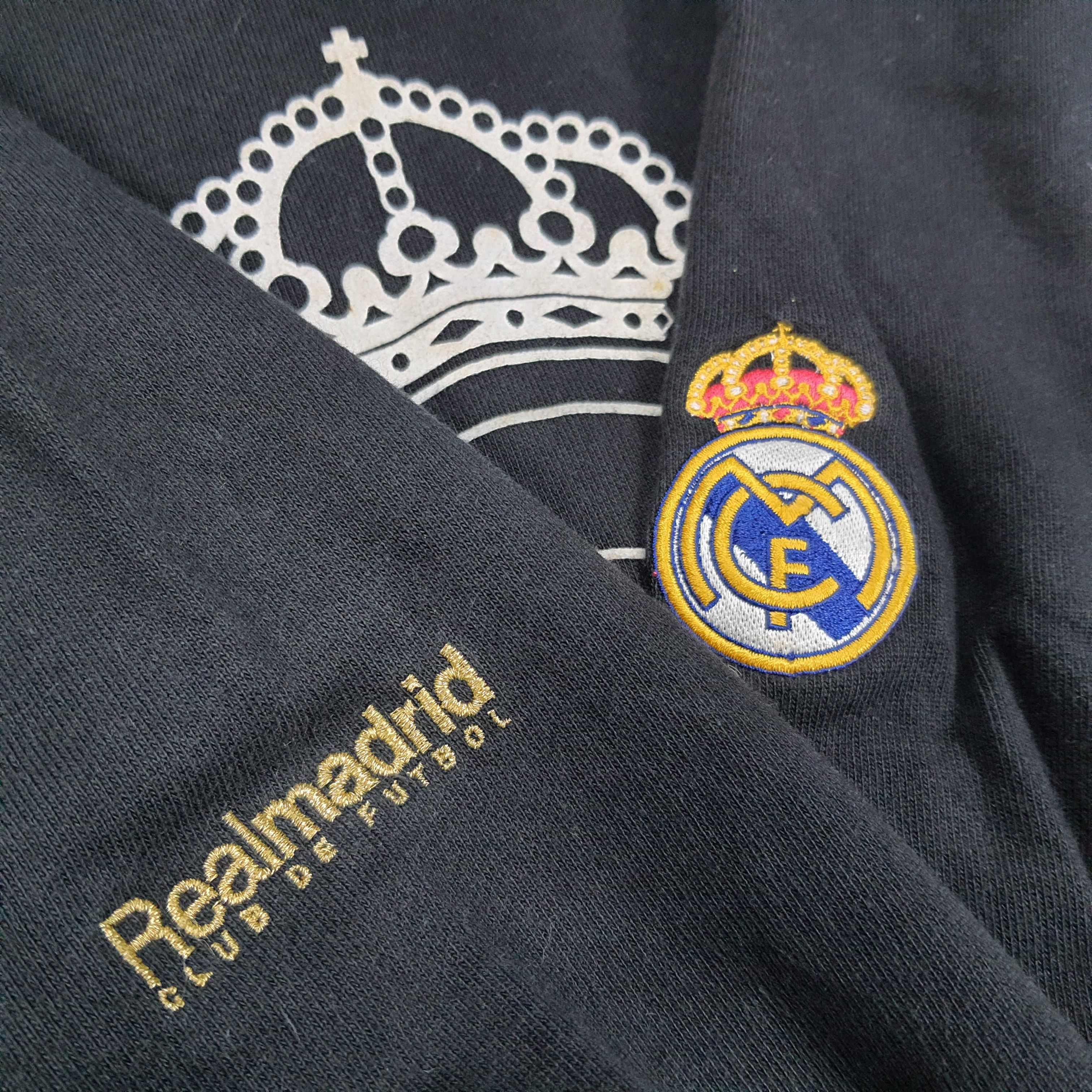 Adidas × Vintage Vintage Adidas Real Madrid Center Logo Hoodie Size US S / EU 44-46 / 1 - 8 Thumbnail