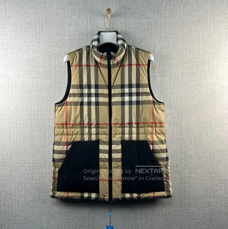 Burberry Burberry Men's XL Winter Down Vest. Size US XL / EU 56 / 4 - 1 Thumbnail