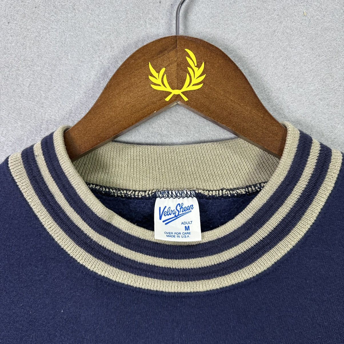 Disney Vintage Mickey Mouse Sweatshirt Made in USA Navy Crewneck Size US M / EU 48-50 / 2 - 3 Thumbnail