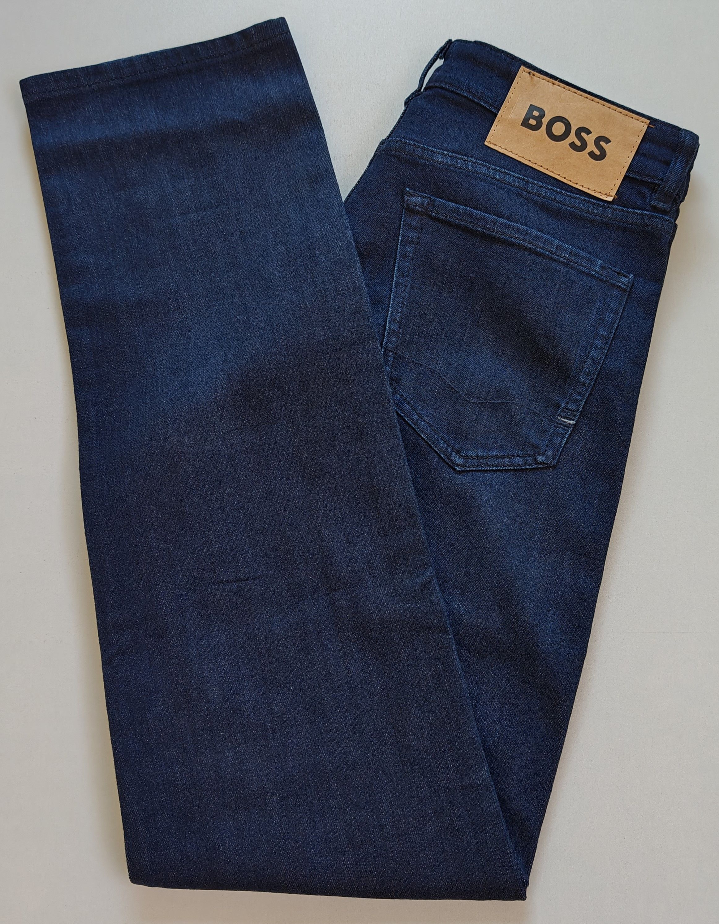 Hugo Boss BOSS Relaxed Fit men's Jeans Free Shipping T/6095 Size US 32 / EU 48 - 2 Thumbnail