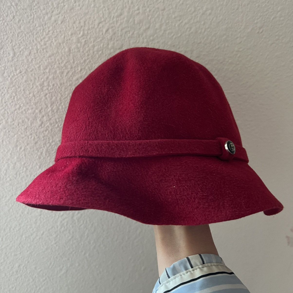 Giorgio Armani Giorgio Armani Cloche Hat Women 57 Red Rabbit Hair Italy Size ONE SIZE - 5 Thumbnail
