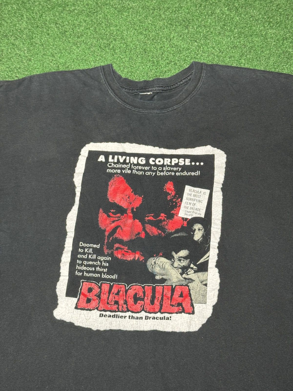 Vintage Vintage Blacula Horror 70s Blaxploitation XL Movie T Shirt Size US XL / EU 56 / 4 - 2 Thumbnail