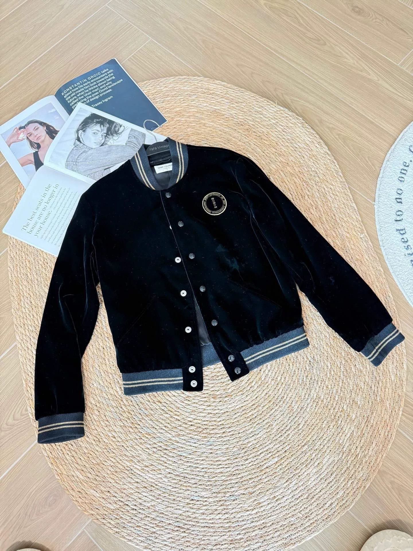 Yves Saint Laurent YSL Black Velvet Hollywood Limited Jacket Size S / US 4 / IT 40 - 1 Thumbnail