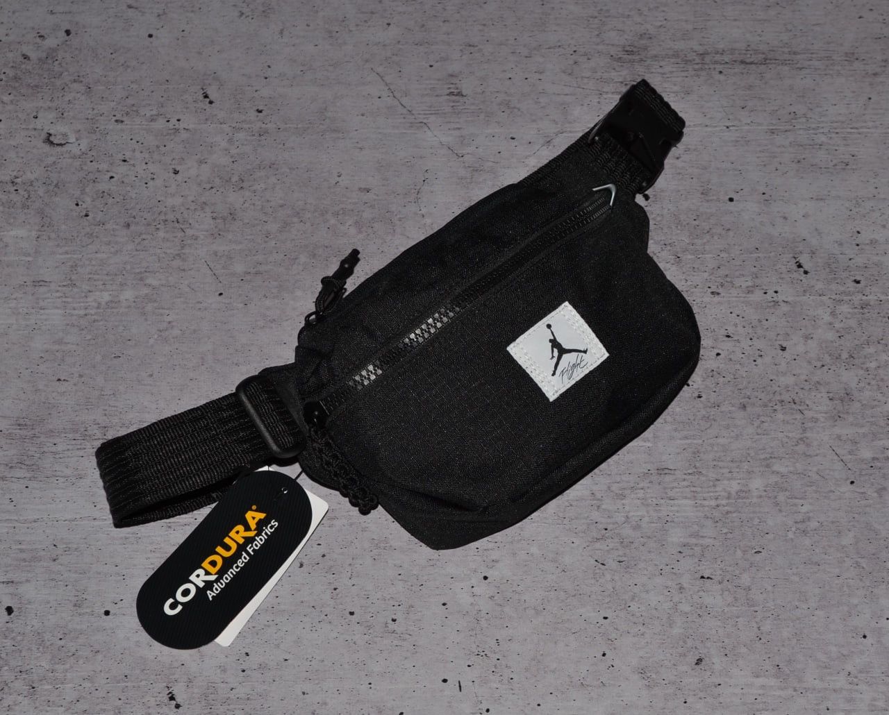 Jordan Nike Jordan Flight Crossbody Waist Bag Pack Jordan Cordura in Black, Men's