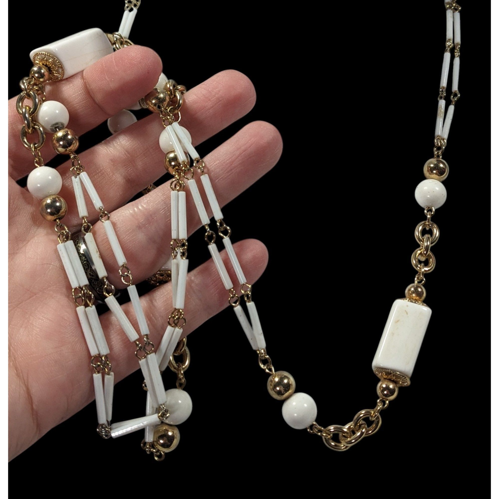 Other Vintage Glam White And Gold Tone Beaded Chain Opera Necklace Size ONE SIZE - 6 Thumbnail