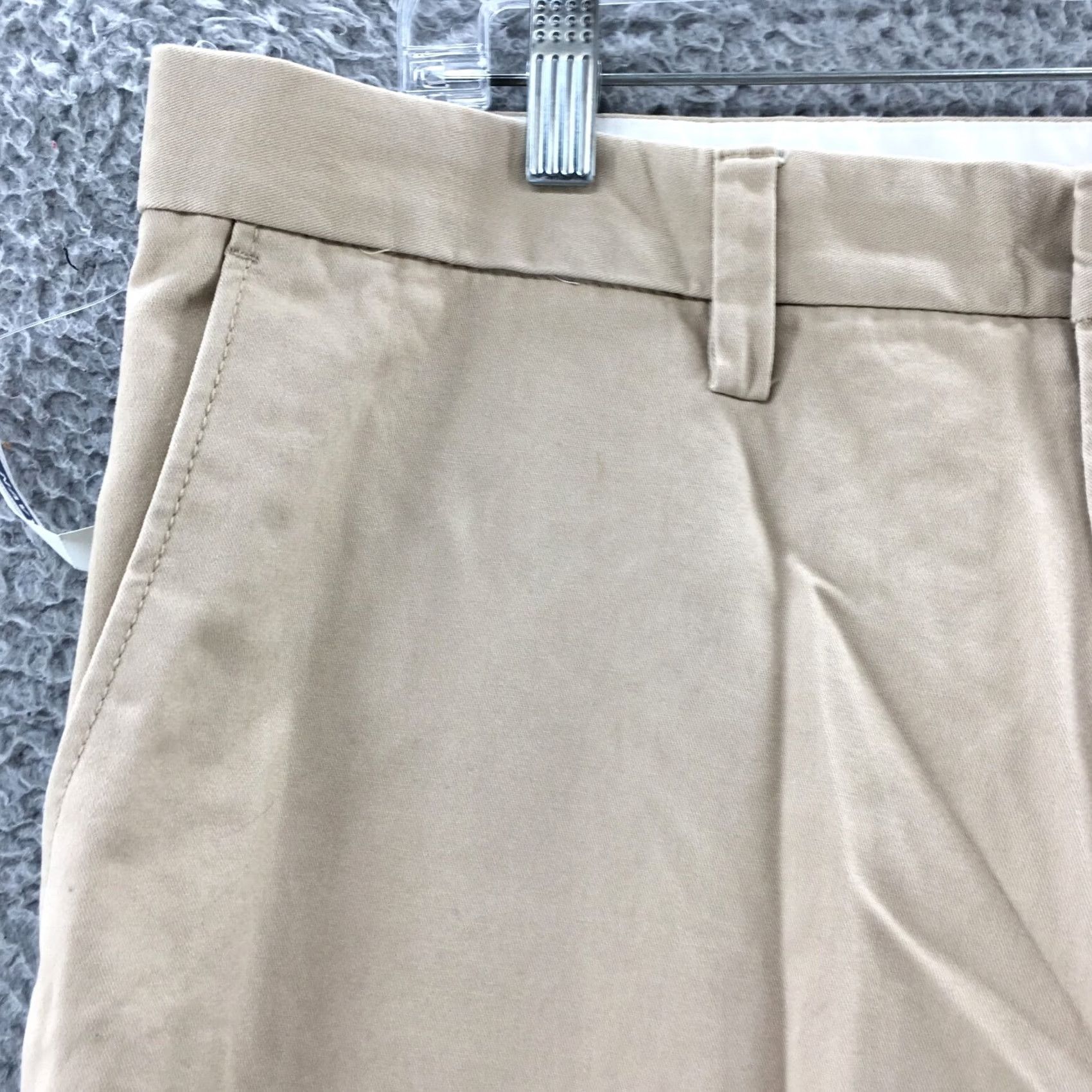 Old Navy Old Navy Chino Pants Mens 34x32 Beige Cotton High Rise Casual NEW Pants Mens Regular Beige Cotton Chino High Rise Casual NEW Size US 34 / EU 50 - 4 Thumbnail