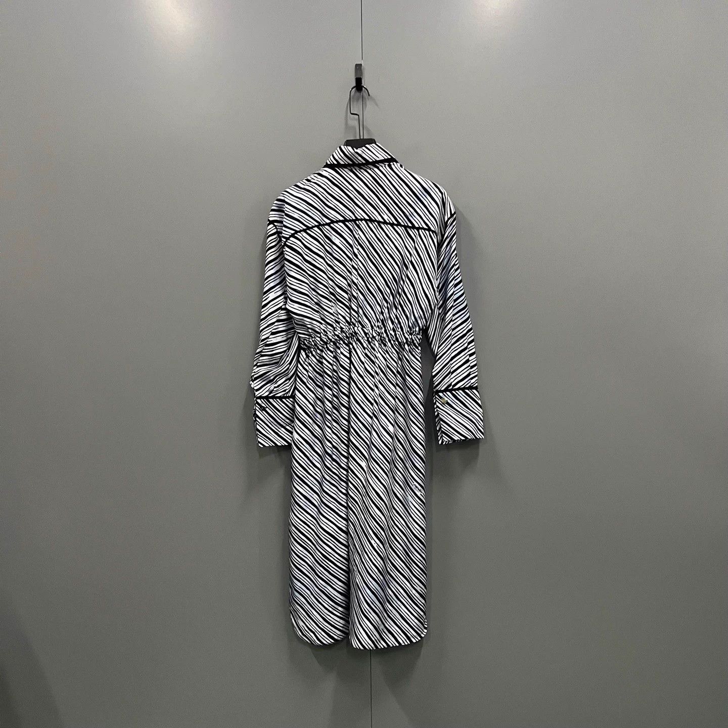 Fendi FENDI x Joshua Vides Striped Waist-Cinched 38 Dress Size XS / US 0-2 / IT 36-38 - 3 Thumbnail