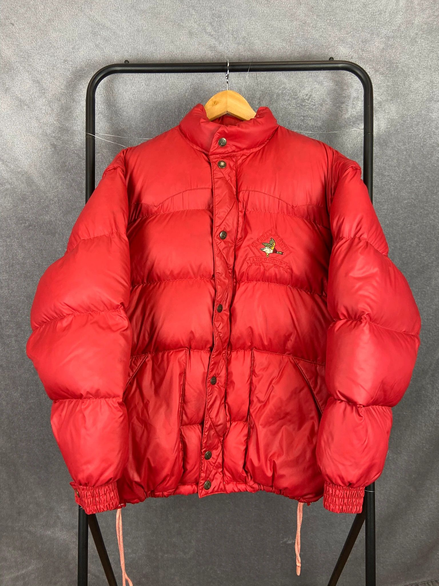 Vintage Red Puffer Jacket – Oversized Look Size M