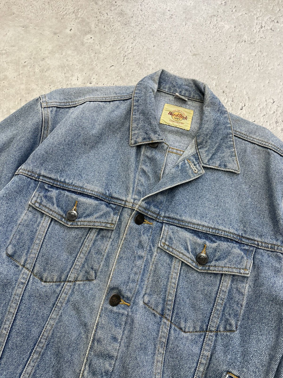 Hard Rock Cafe Rare 90s hard rock cafe Singapore trucker jacket y2k Size US S / EU 44-46 / 1 - 5 Thumbnail
