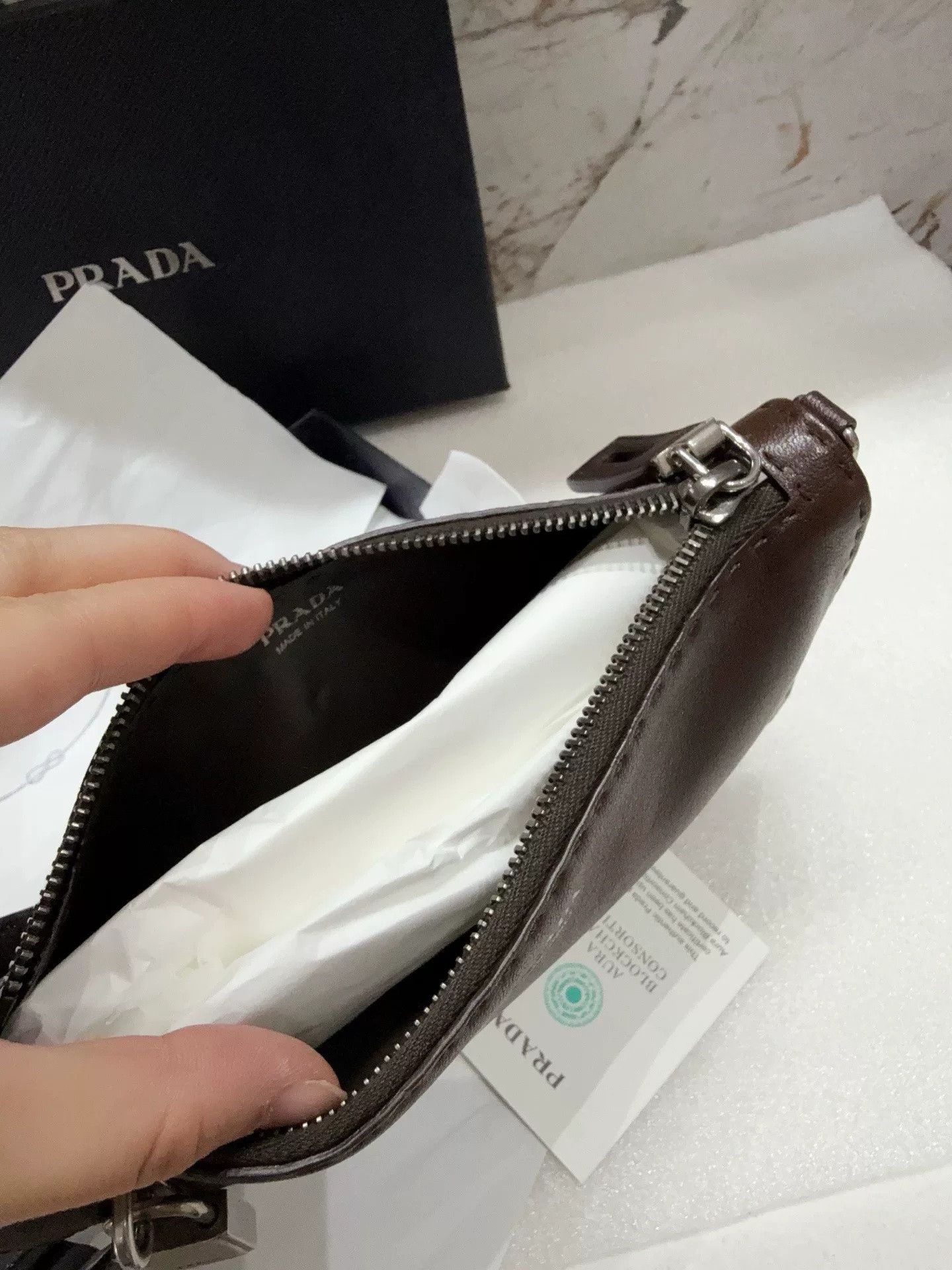 Prada Prada Brown Zip Clutch Handbag Size ONE SIZE - 7 Thumbnail