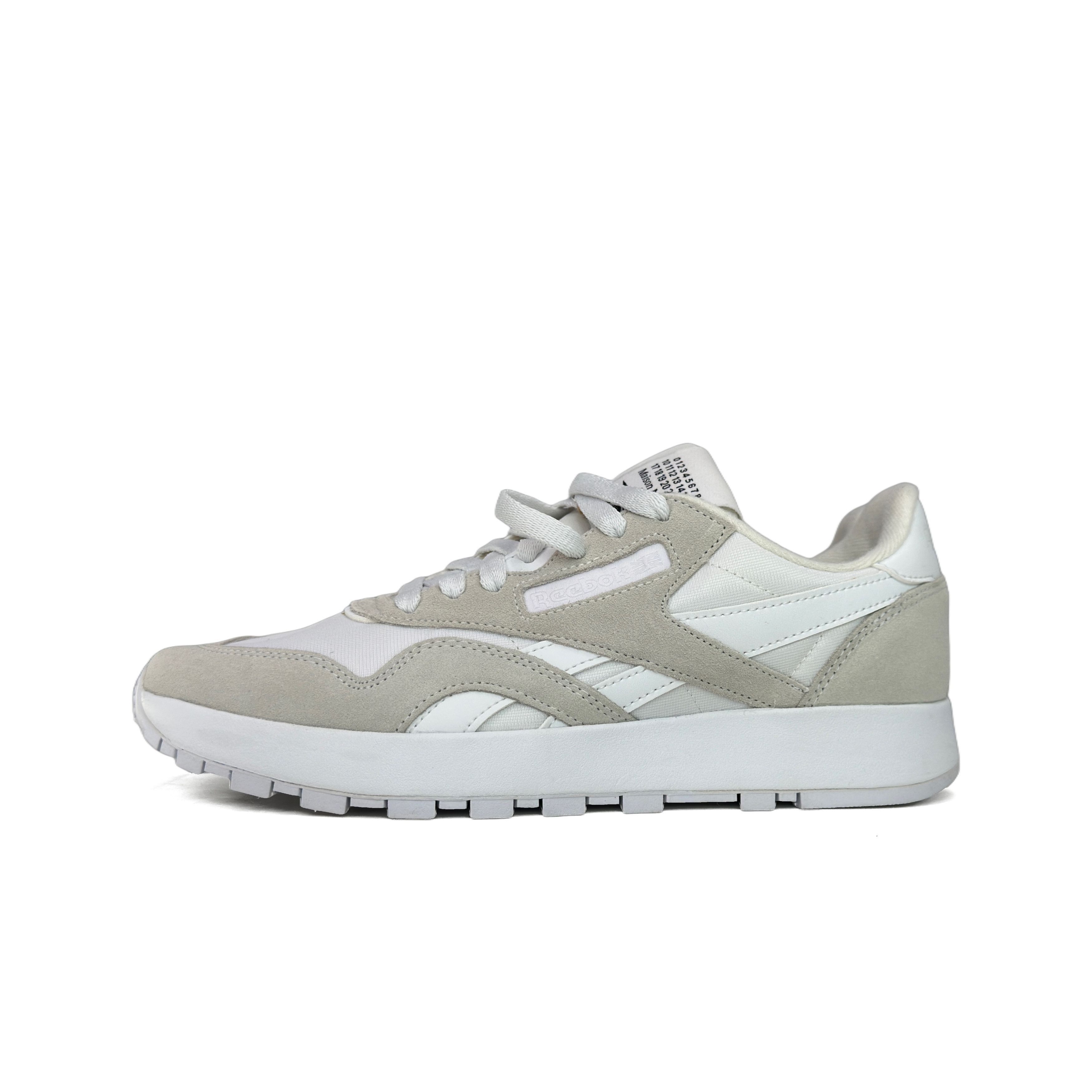 Maison Margiela × Reebok Maison Margiela x Reebok Tabi Classic Nylon Sneakers 40.5 Size US 7.5 / EU 40-41 - 1 Thumbnail